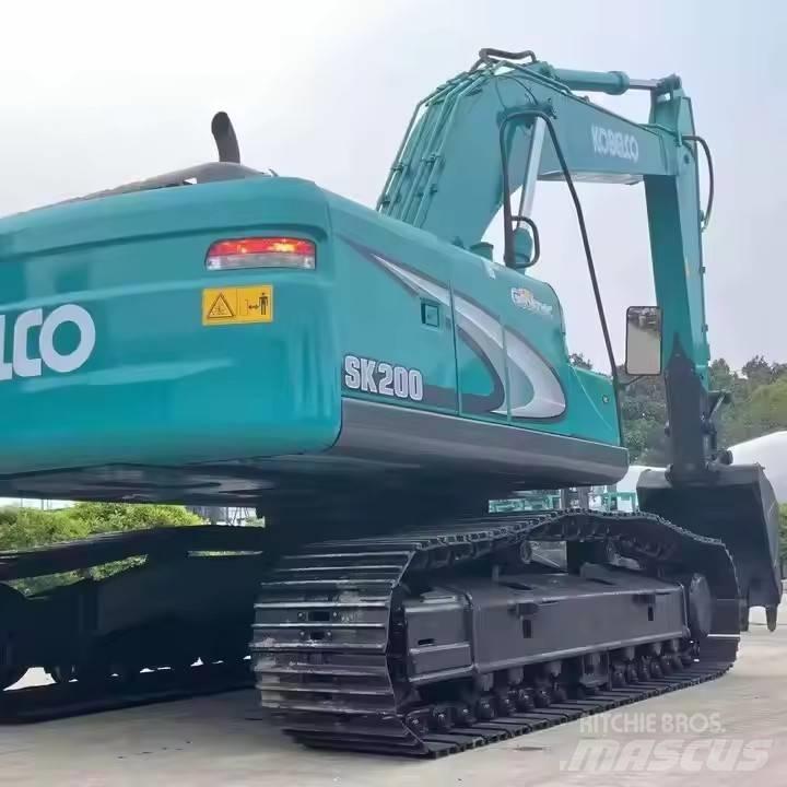 Kobelco SK 200 Roomikekskavaatorid
