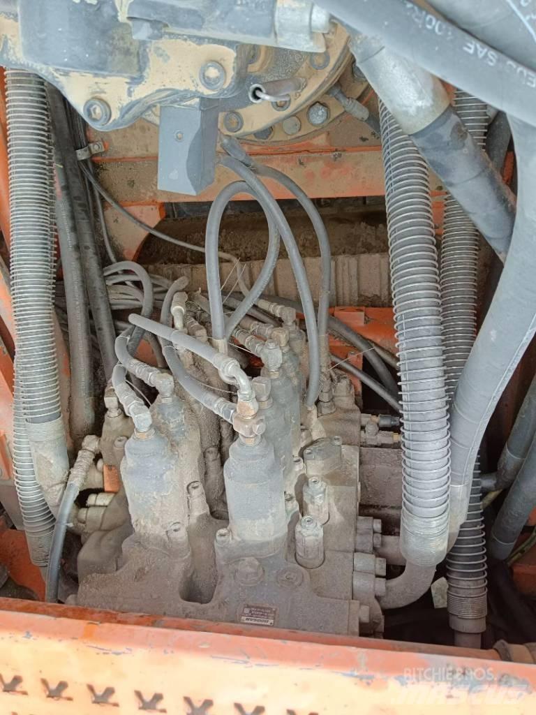Doosan DX420LC Väikeekskavaatorid 7t-12t