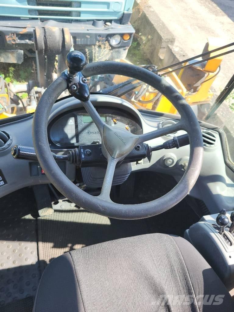 Volvo L 70 E Rataslaadurid