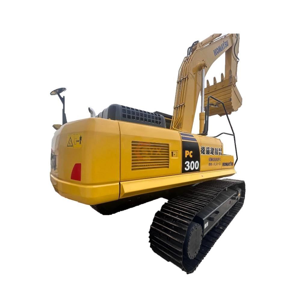Komatsu PC 300-8 Roomikekskavaatorid