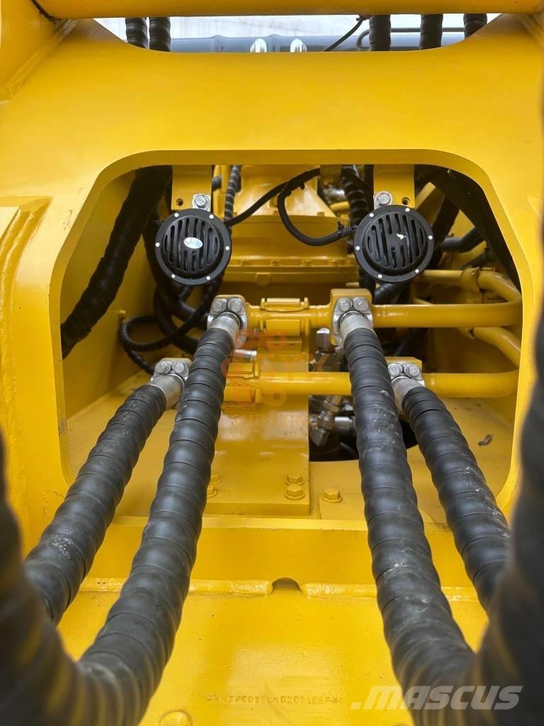 Komatsu PC 300-8 Roomikekskavaatorid