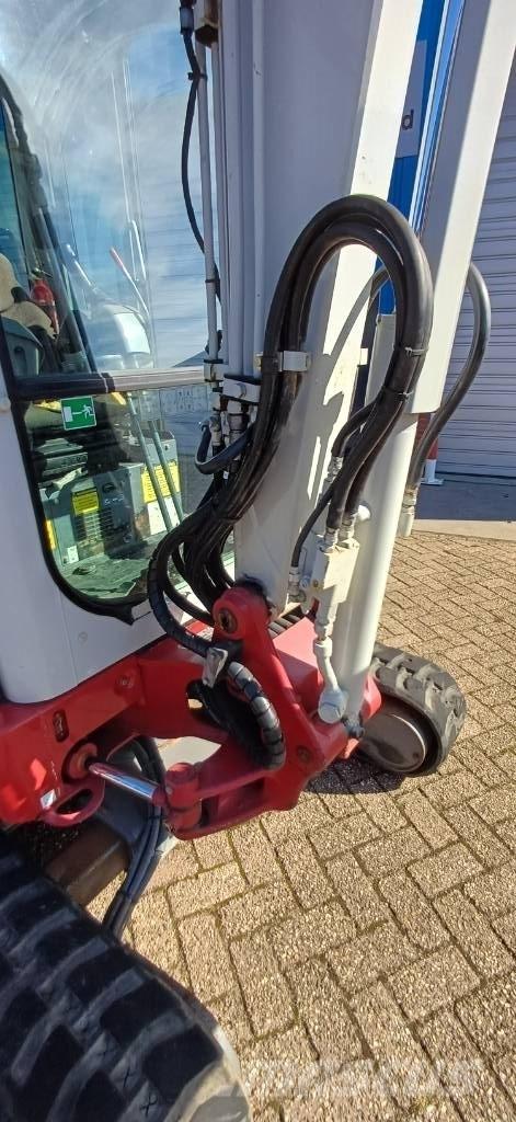 Takeuchi TB 225 Miniekskavaatorid < 7 t