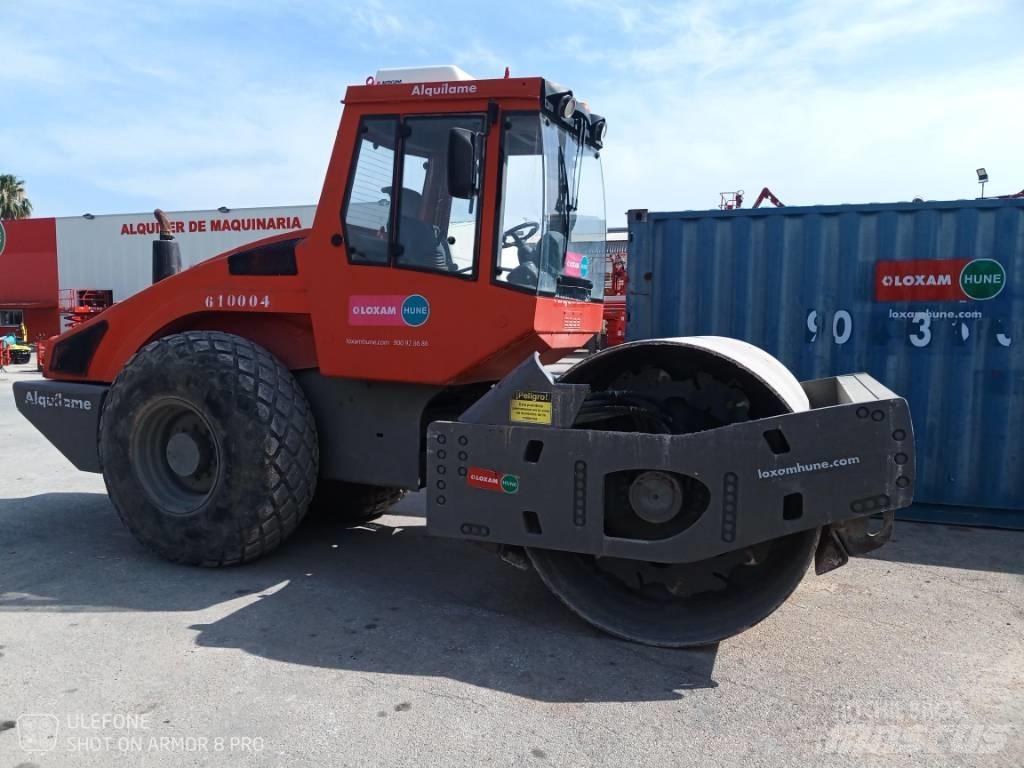 Bomag BW 211 D-4 Ühe trumliga rullid