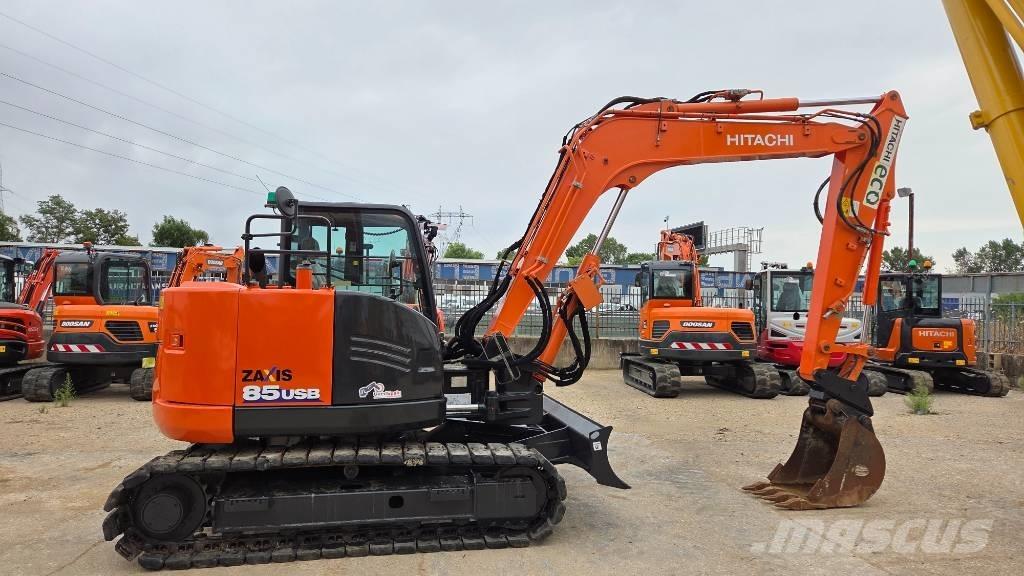 Hitachi ZX 85 US-6 Väikeekskavaatorid 7t-12t