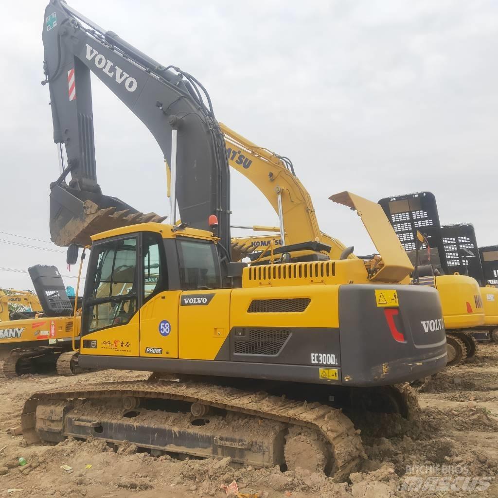 Volvo EC 300 D Roomikekskavaatorid
