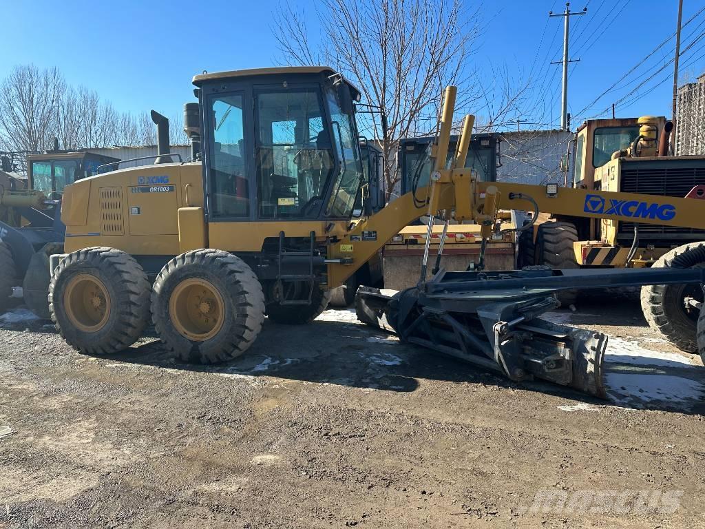 XCMG GR1803 Ratasbuldooserid