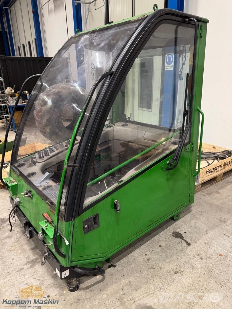 John Deere 1470D Kabiinid