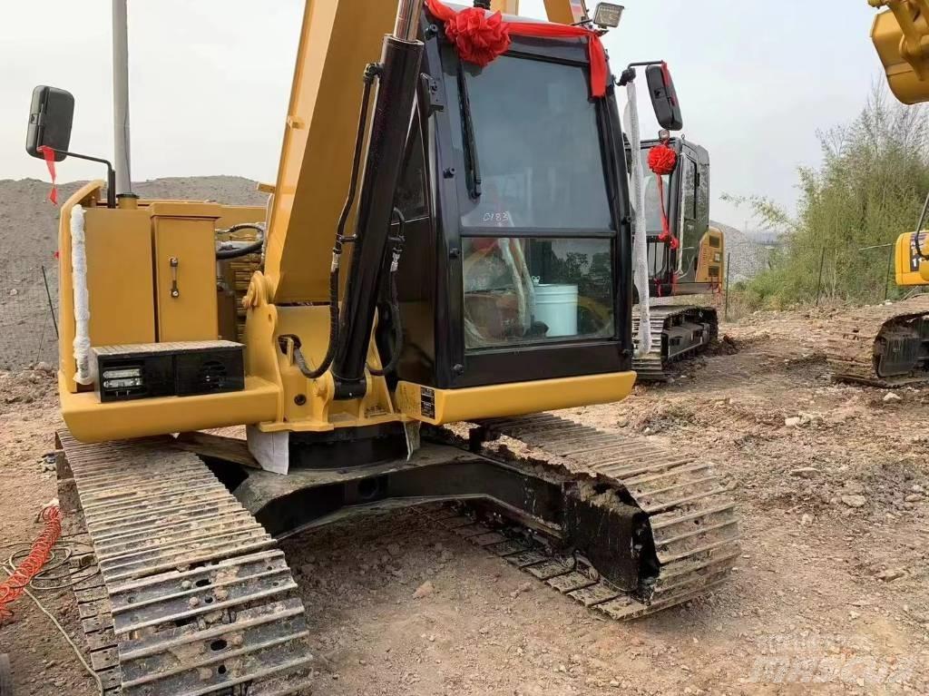 CAT CAT307E Roomikekskavaatorid