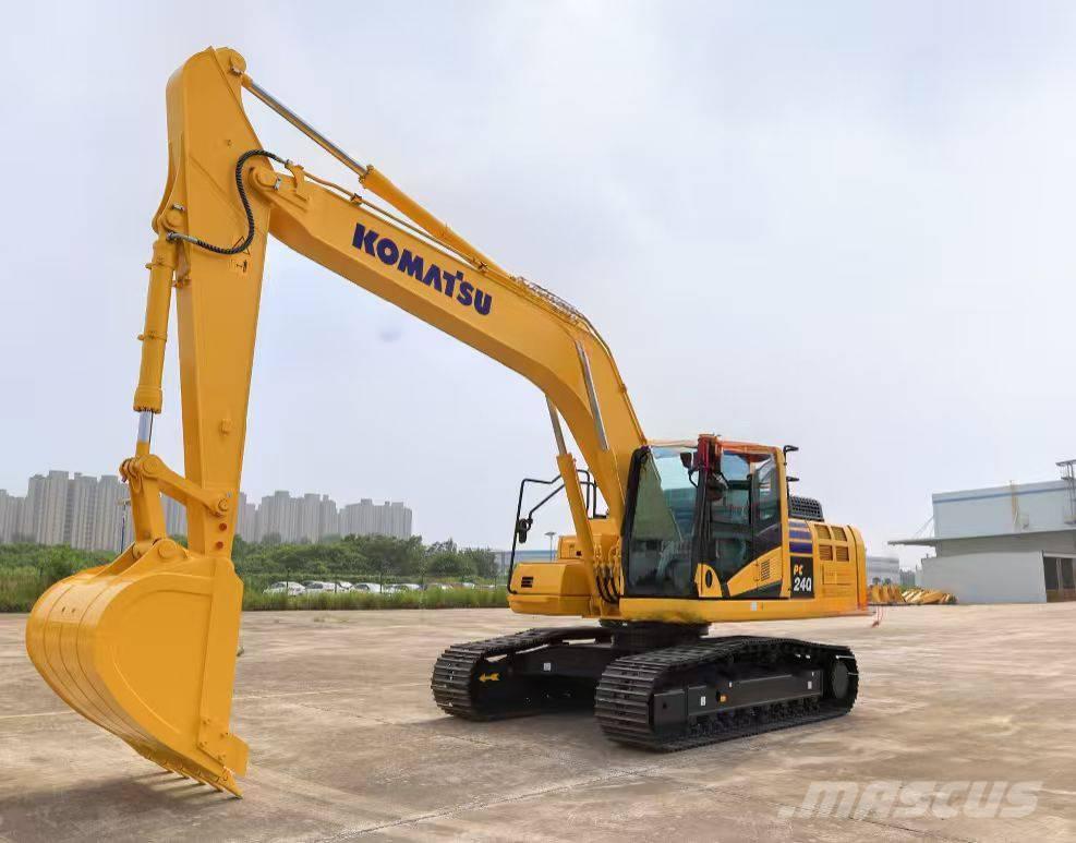 Komatsu PC 240 LC Roomikekskavaatorid