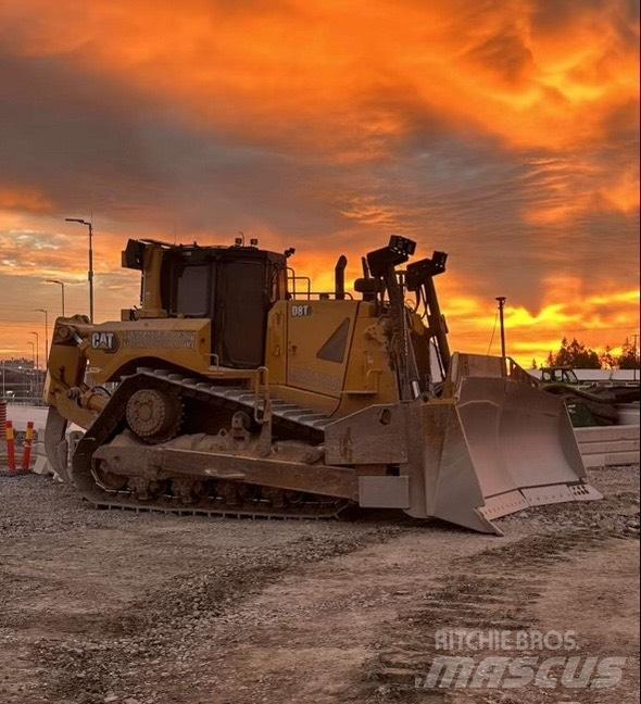 CAT D 8 T Buldooserid