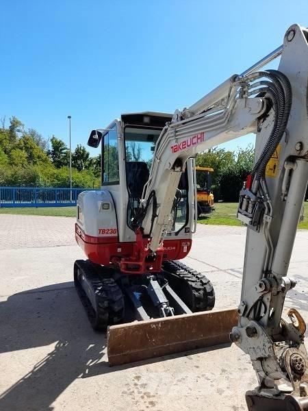 Takeuchi TB 230 Miniekskavaatorid < 7 t