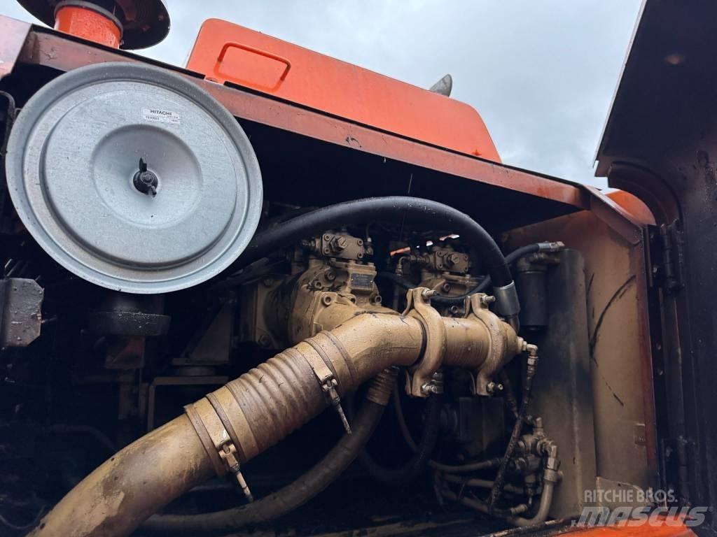 Hitachi FH 200 LC Roomikekskavaatorid