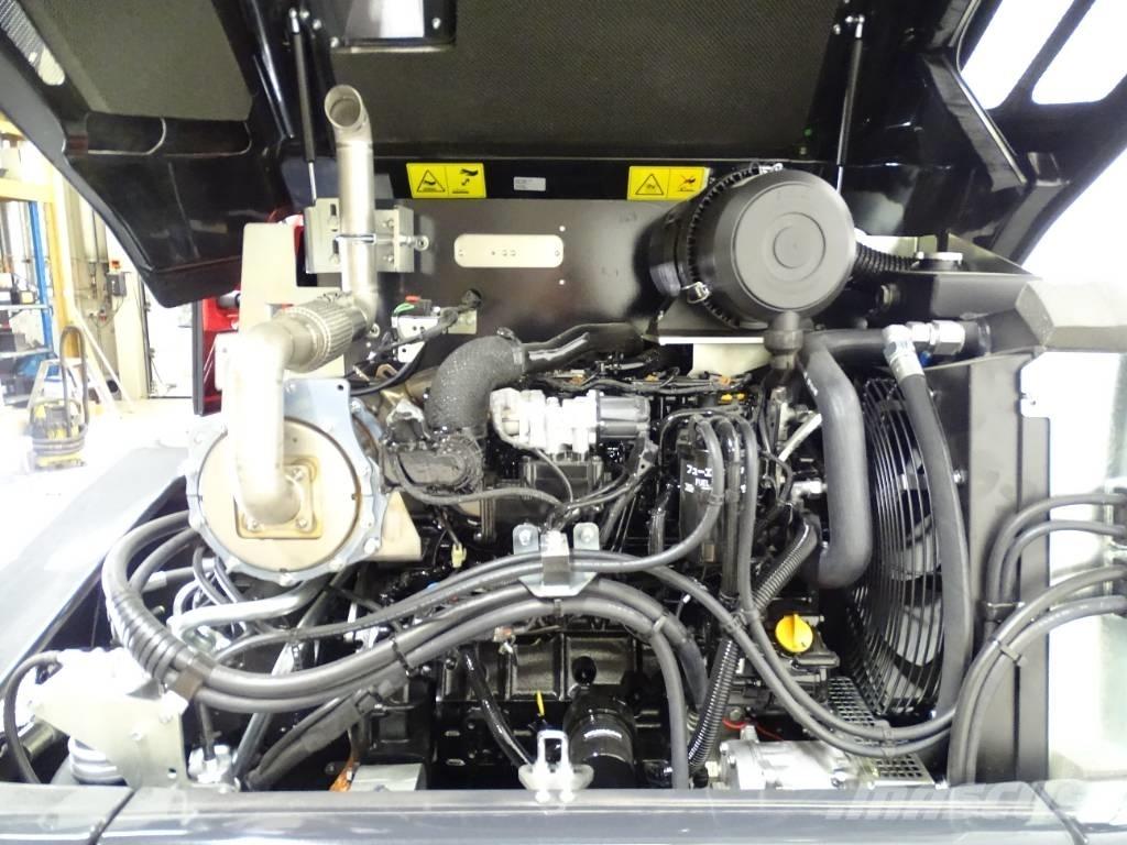Yanmar V 100-5 Rataslaadurid