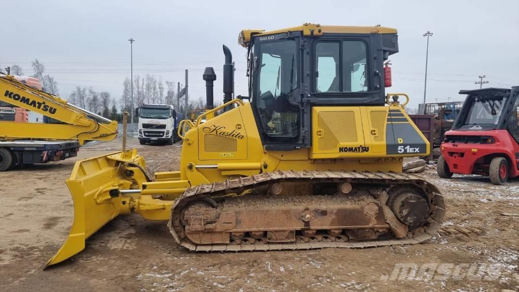 Komatsu D 51 EX-22 Buldooserid