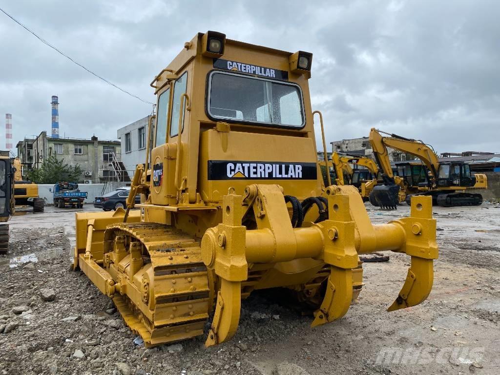 CAT D 6 D Buldooserid