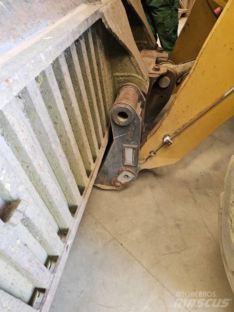 CAT 938 G Rataslaadurid