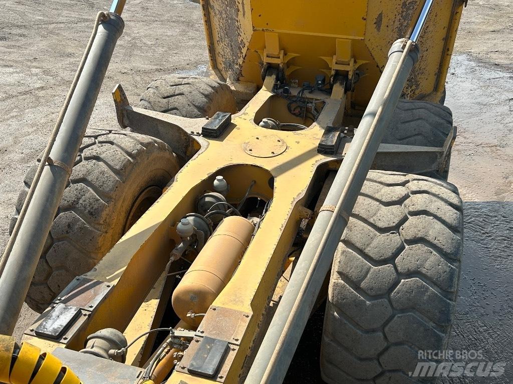 Volvo A 30 D Liigendraamiga pinnaseveokid