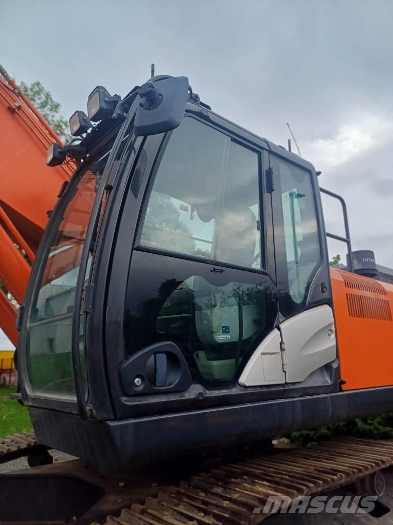 Hitachi ZX350 Rataslaadurid