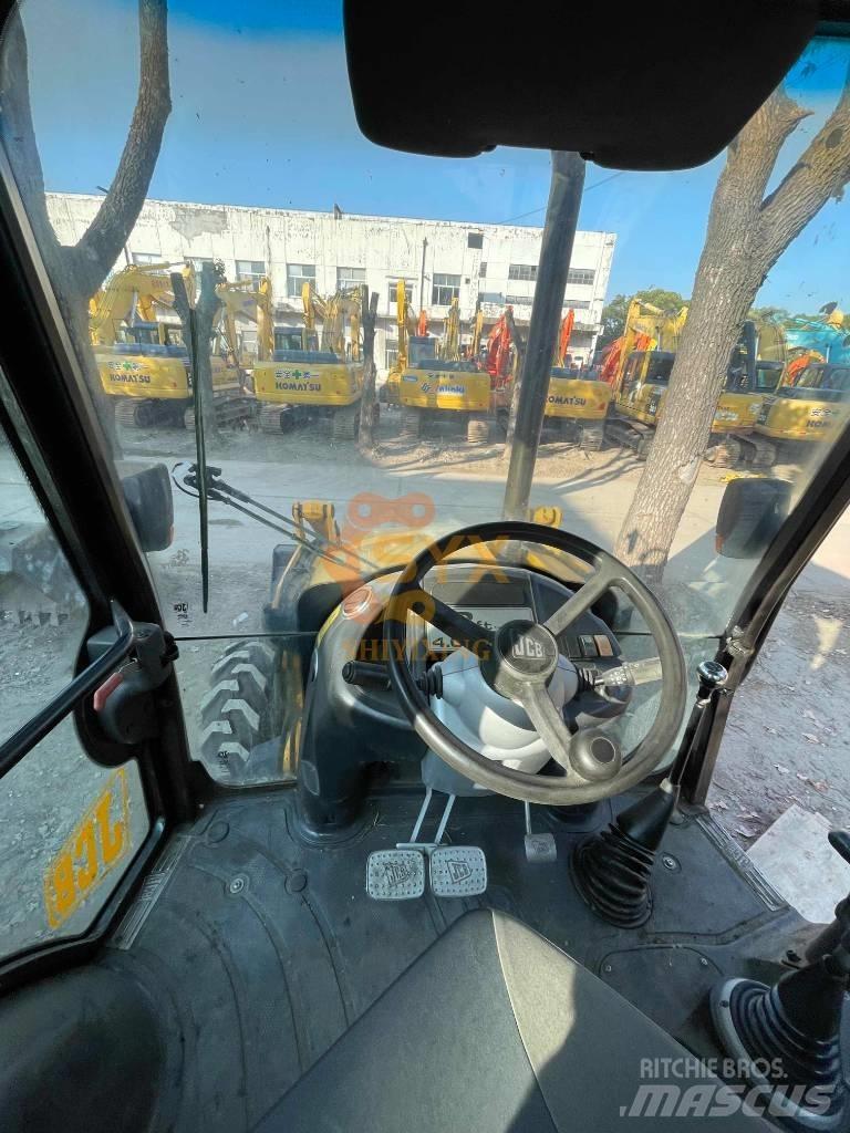 JCB 3 CX Ekskavaatorlaadurid