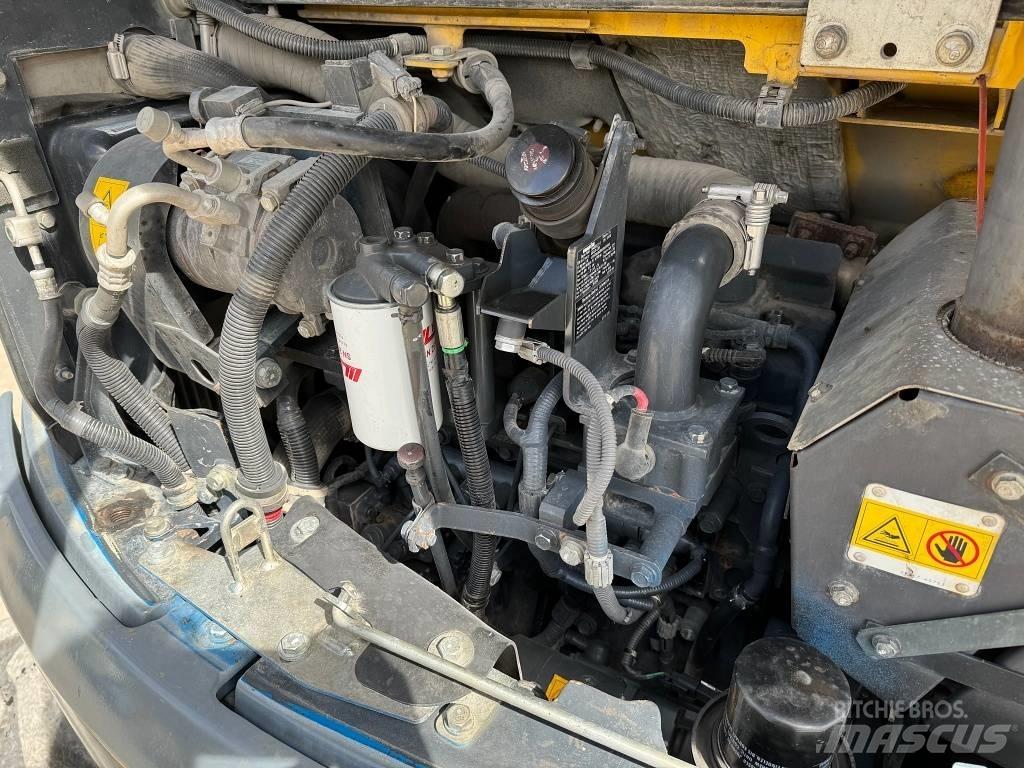 Komatsu PW 98 MR-8 Ratasekskavaatorid