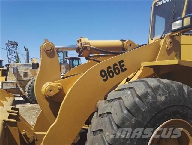 CAT 966 E Rataslaadurid