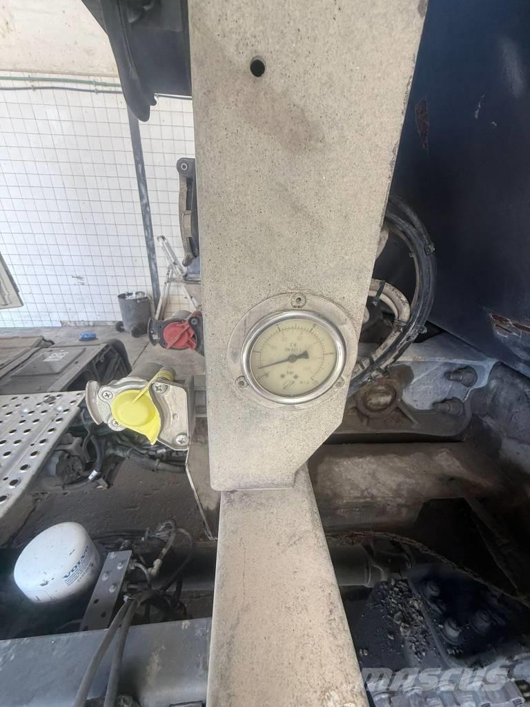 Fruehauf FST4FC, Kallur-poolhaagised