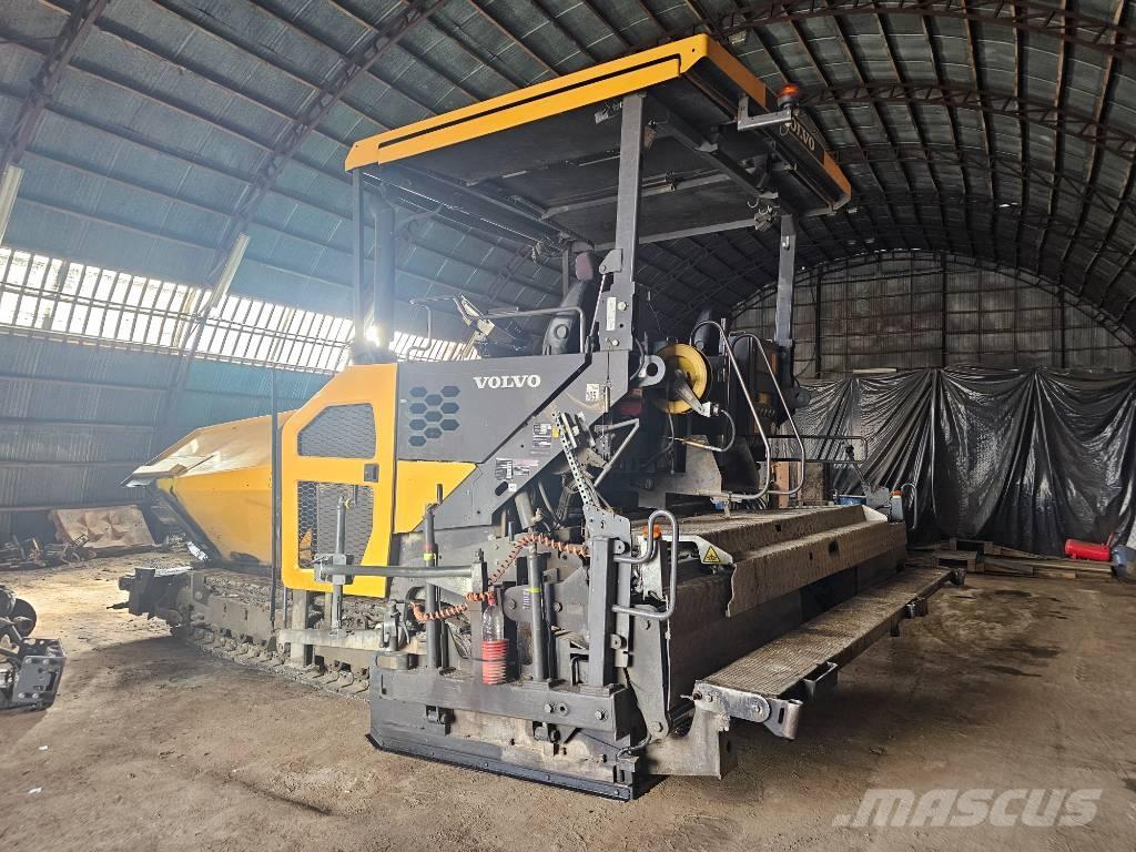 Volvo P6820C Asfaldilaoturid