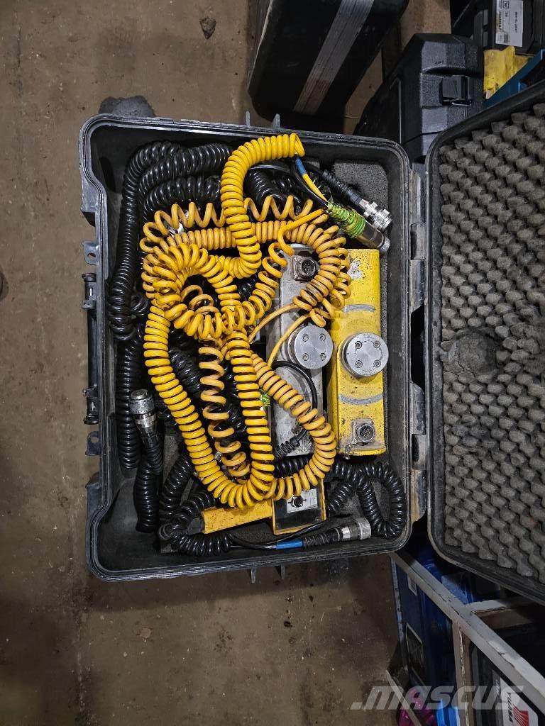 Volvo P6820C Asfaldilaoturid