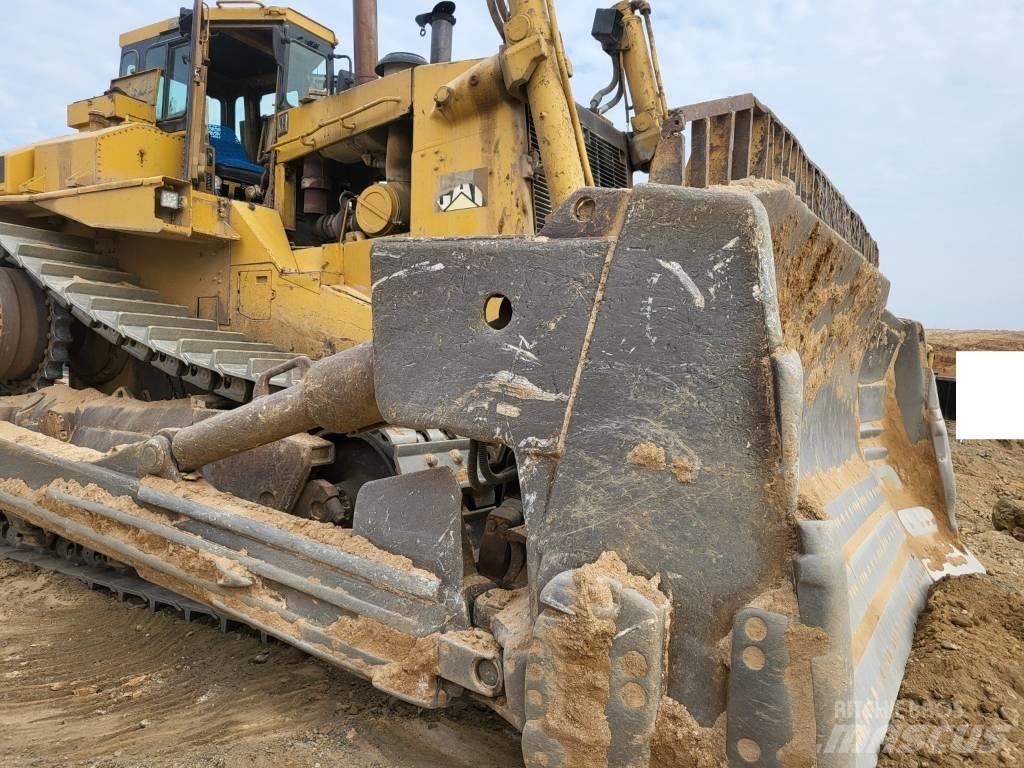 CAT D11N Buldooserid