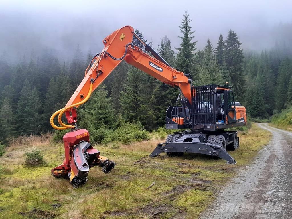 Doosan DX 210 W Metsaekskavaatorid