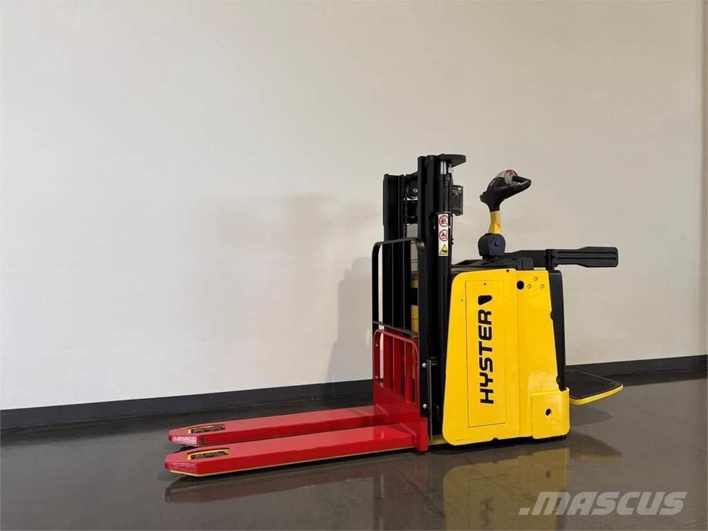 Hyster P2.0SD Järelkäidavad virnastajad