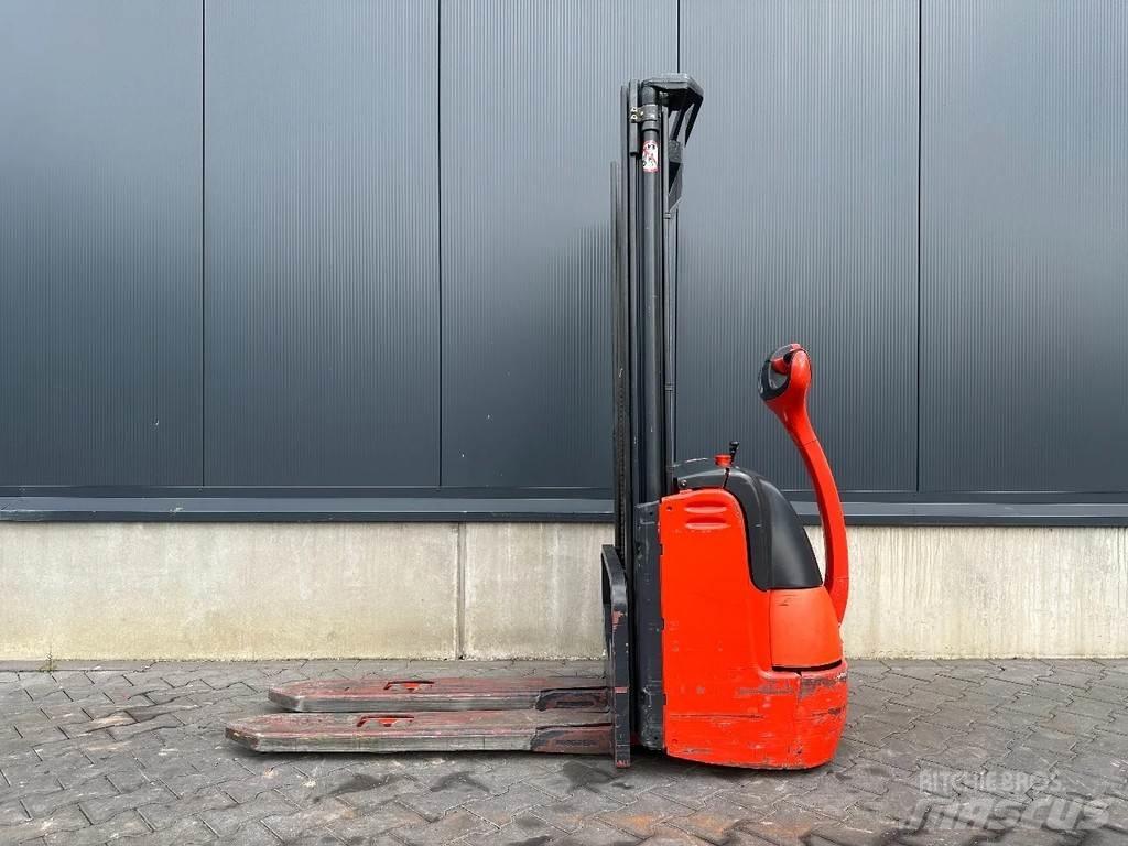 Linde L12 Järelkäidavad virnastajad