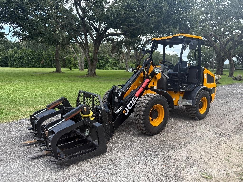 JCB 407 Rataslaadurid