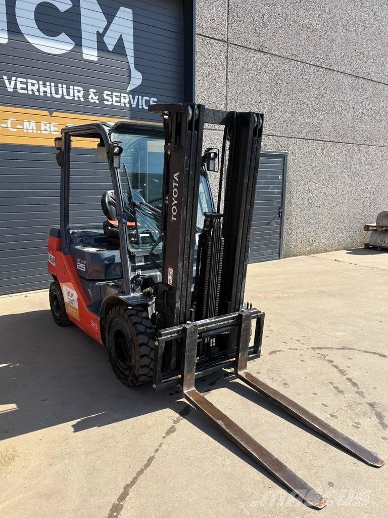 Toyota 8 FDF 25 Diiseltõstukid