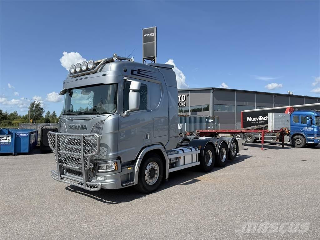 Scania R650 8x4 Raamautod