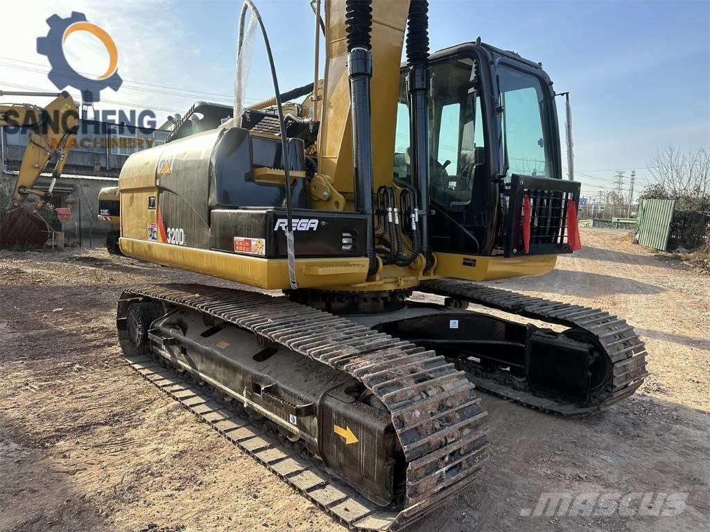 CAT 320 D L Roomikekskavaatorid