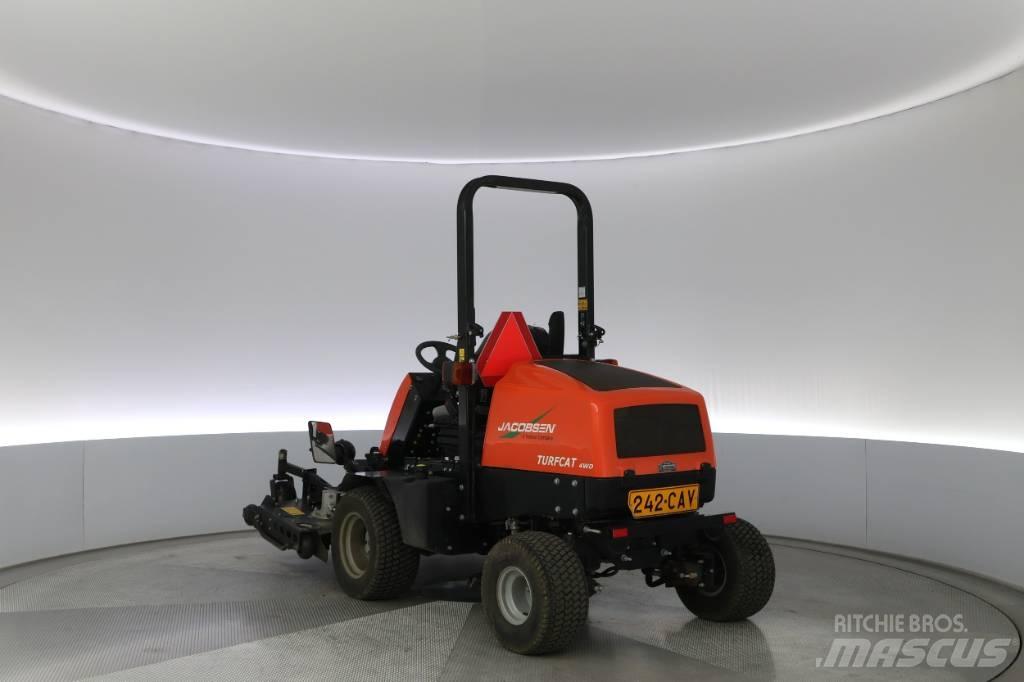 Jacobsen Turfcat Murutraktorid