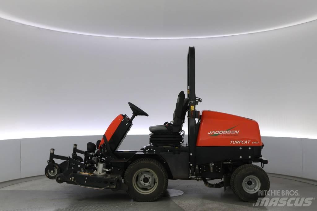Jacobsen Turfcat Murutraktorid