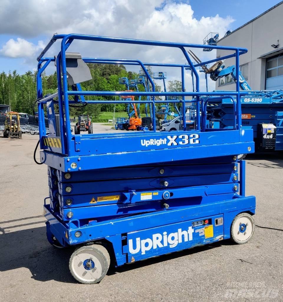 UpRight X32N Käärtõstukid
