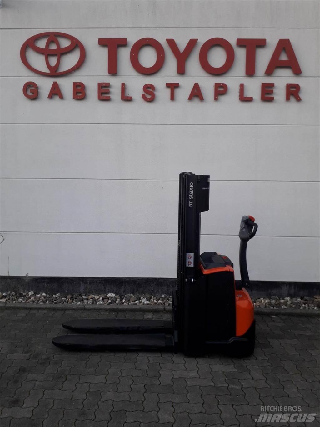 Toyota SWE120 Järelkäidavad virnastajad