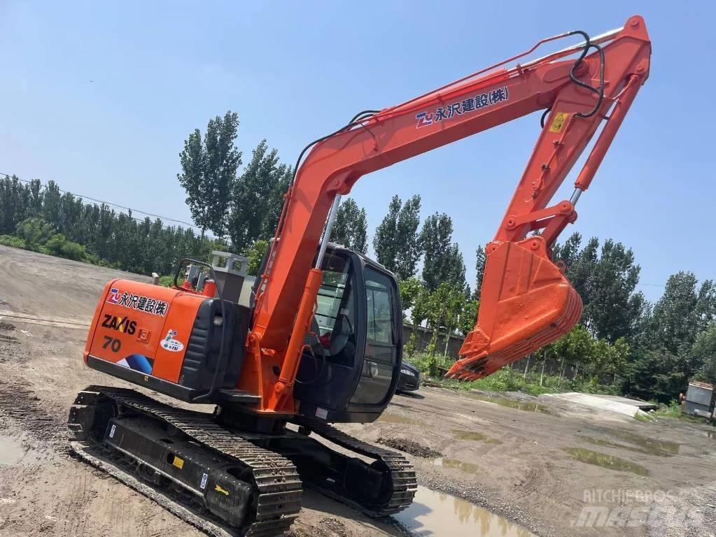Hitachi ZX70 Roomikekskavaatorid