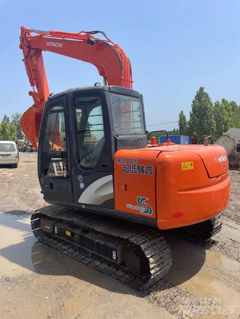 Hitachi ZX70 Roomikekskavaatorid