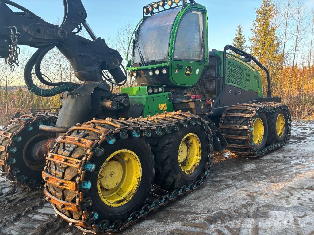 John Deere 1270 E Harvesterid
