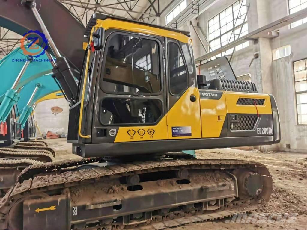 Volvo EC 200 Roomikekskavaatorid