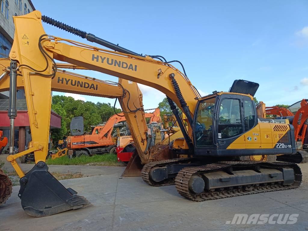 Hyundai R220LC-9S Roomikekskavaatorid