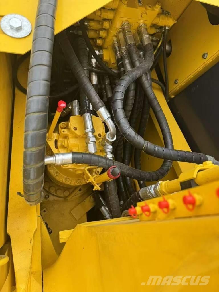 Komatsu 160-7 Roomikekskavaatorid