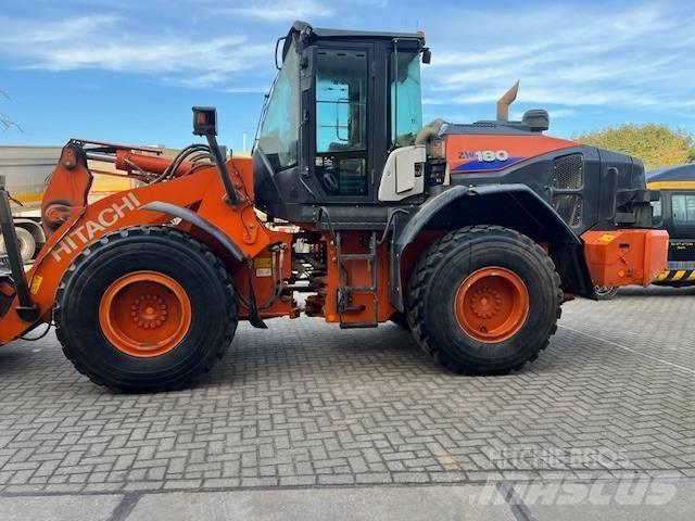 Hitachi ZW 180-6 Rataslaadurid