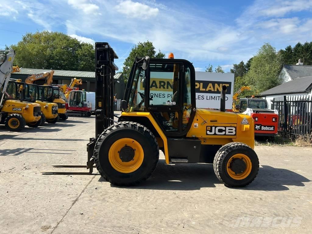 JCB 926 Maastikutõstukid