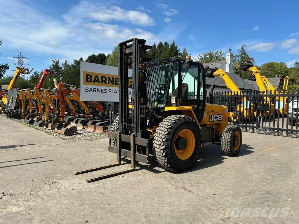 JCB 926 Maastikutõstukid