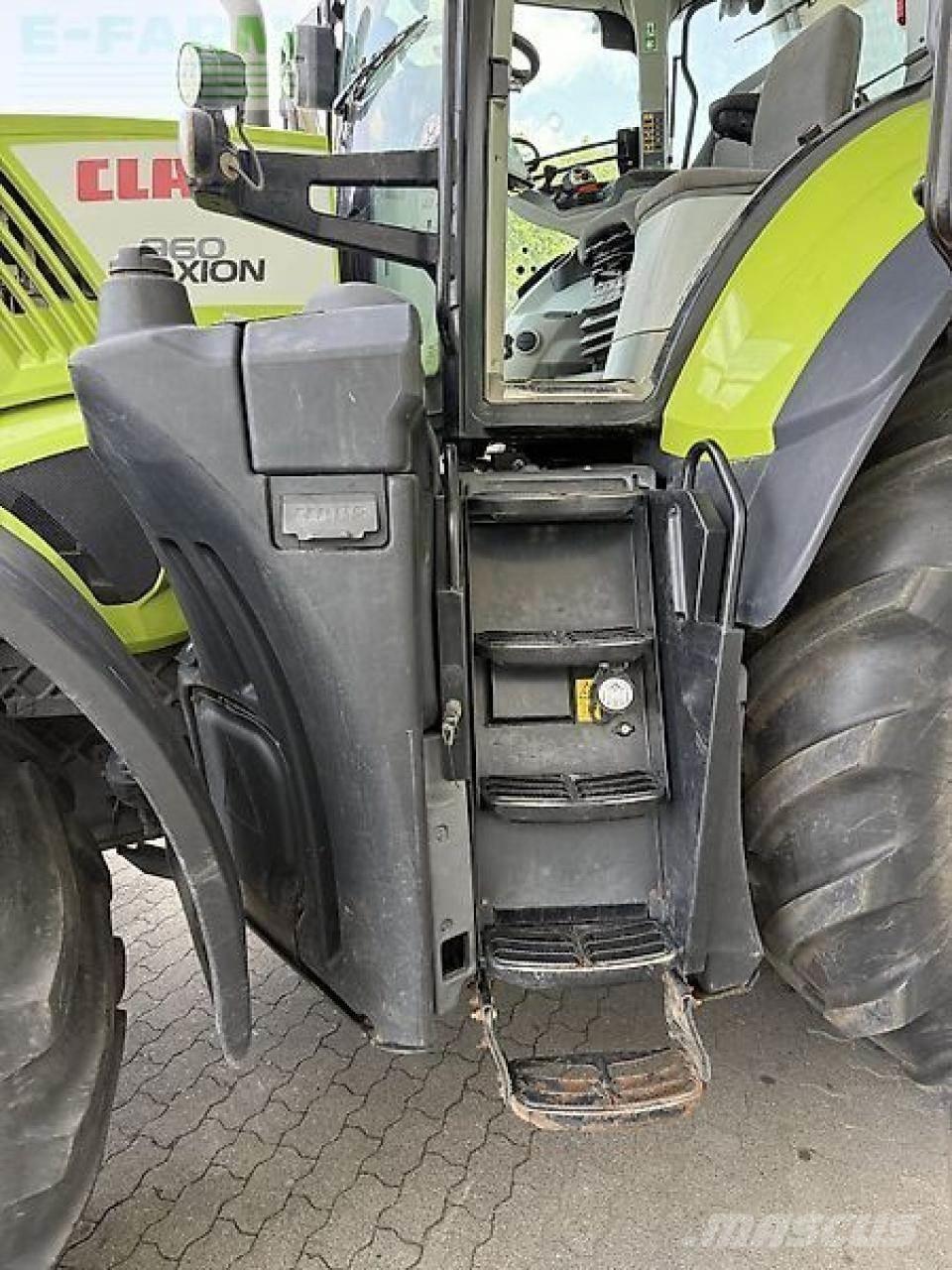 CLAAS axion 960 Traktorid